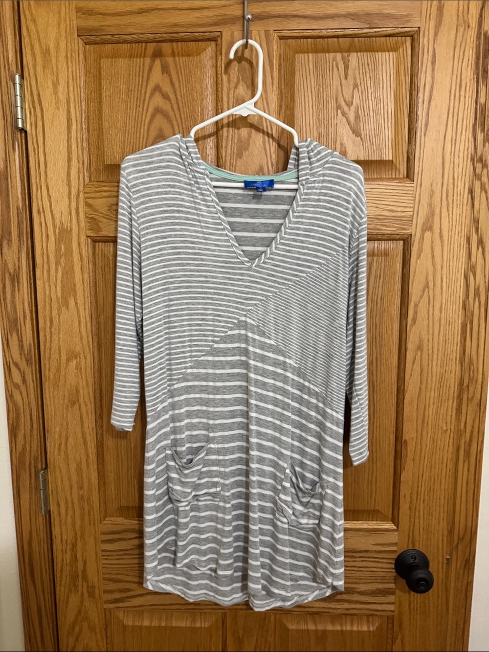 Casual Striped Hooded Swim Coverup in Gray & White